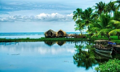 Sur De La India Cochin Office